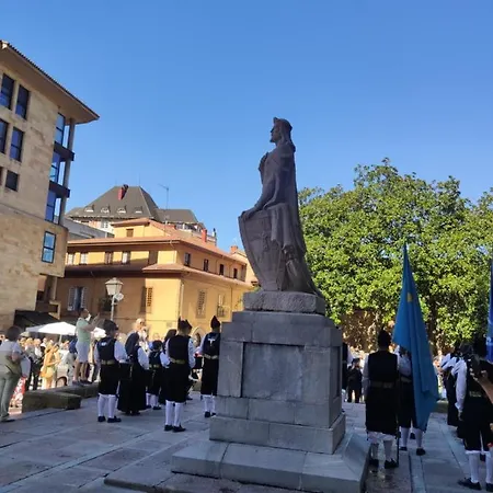 2 Con Parking Apartment *