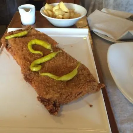 2 Con Parking Apartment